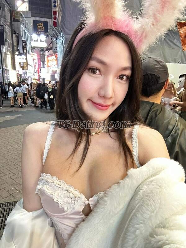 Nanashe - Transsexual (Pre-op)