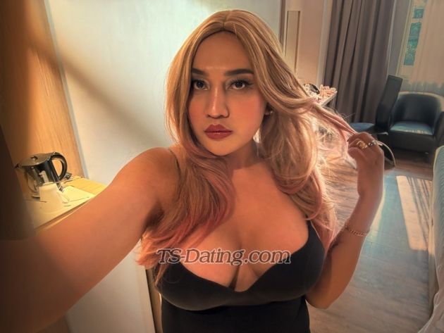 Nanda Kei - Transsexual (Pre-op)