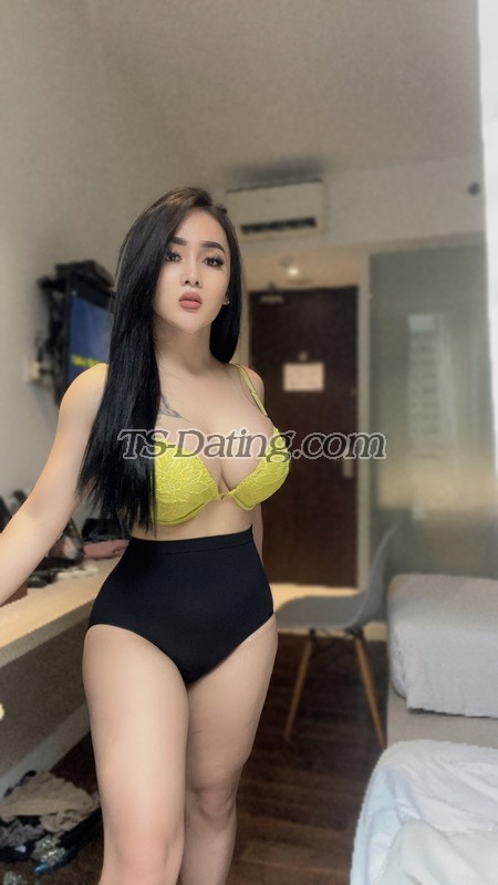 Nandawaria - Transsexual (Pre-op)