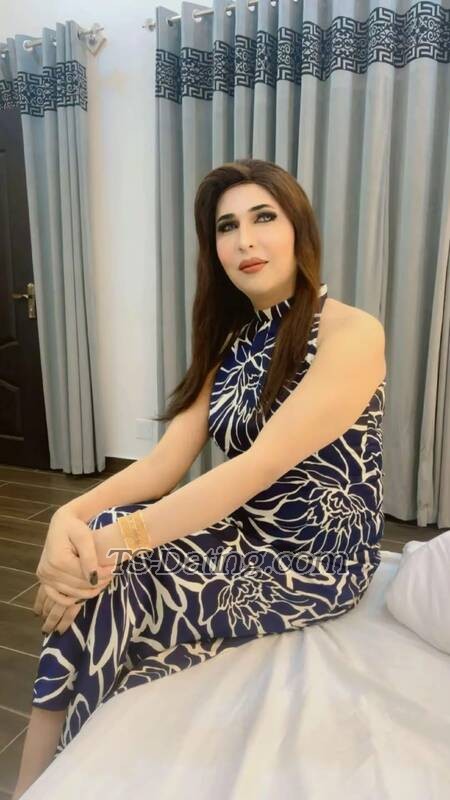 Natisha010 - Transsexual (Pre-op)