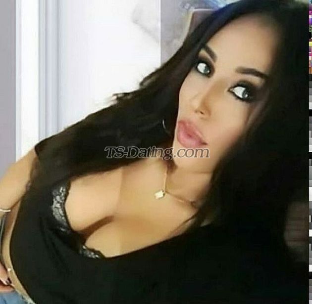 Nicole27 - Transsexual (Pre-op)