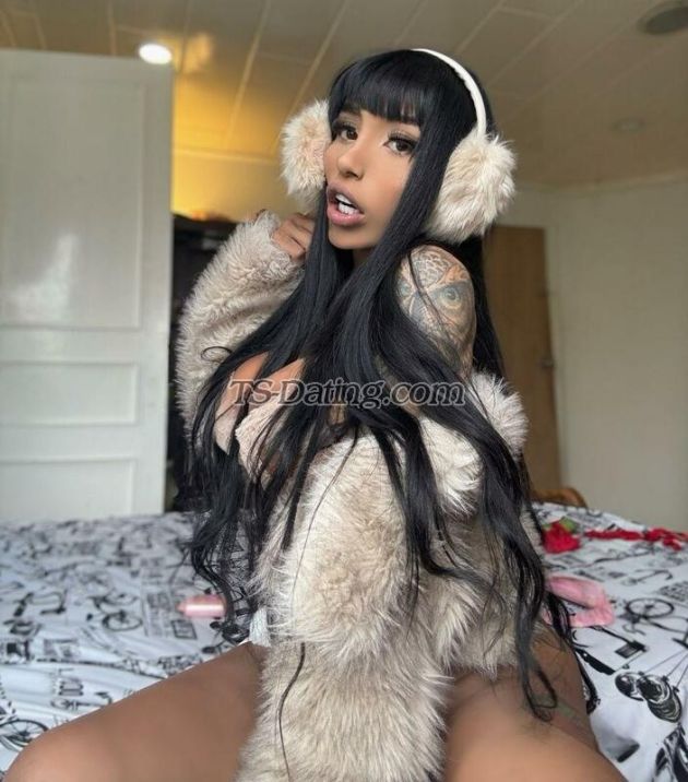 Niky Bella - Transsexual (Pre-op)