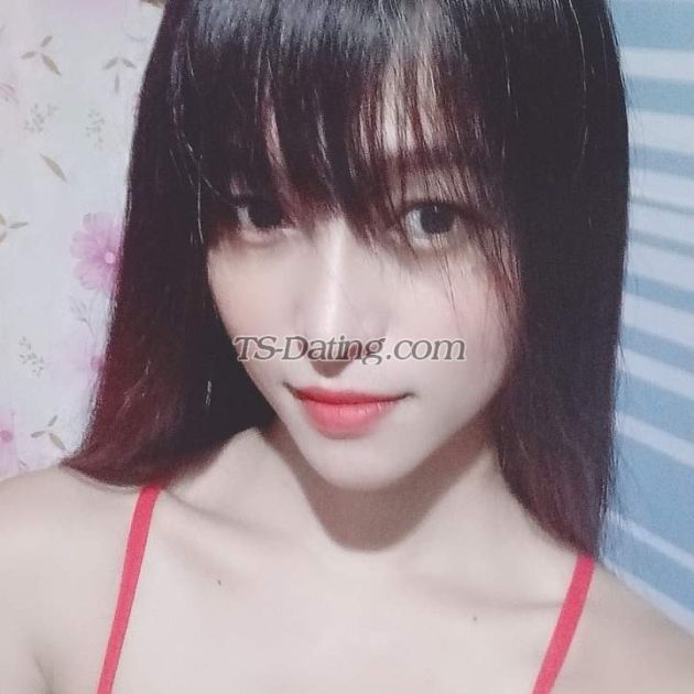 Olivia0016 - Transsexual (Pre-op)