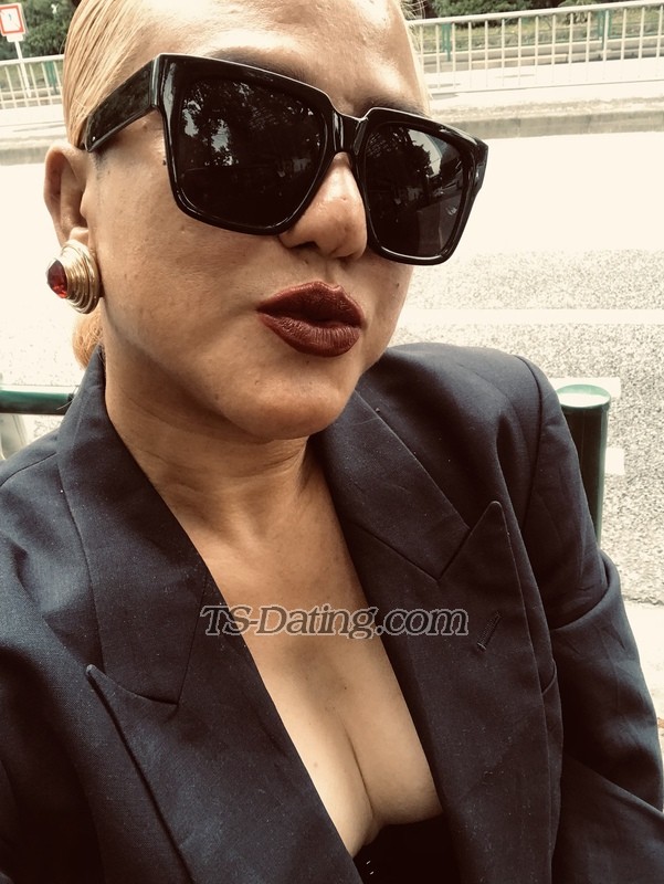 POPPPERSqueen - Transsexual (Pre-op)