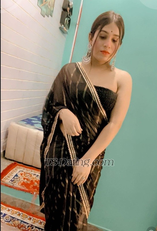Raha roy - Transsexual (Pre-op)
