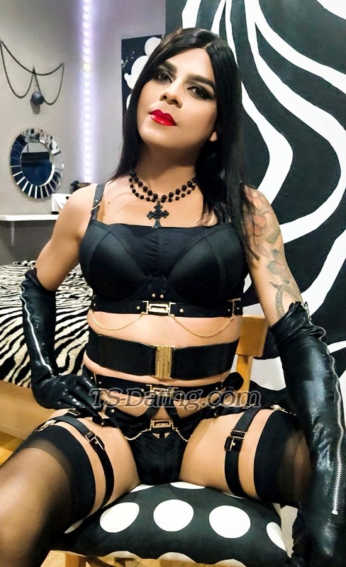 Rominagg - Transsexual (Pre-op)