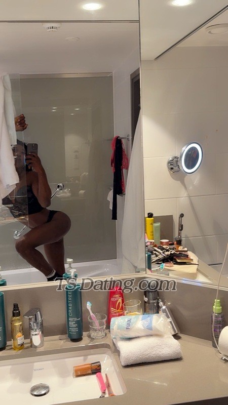 Sandra2025 - Transsexual (Pre-op)