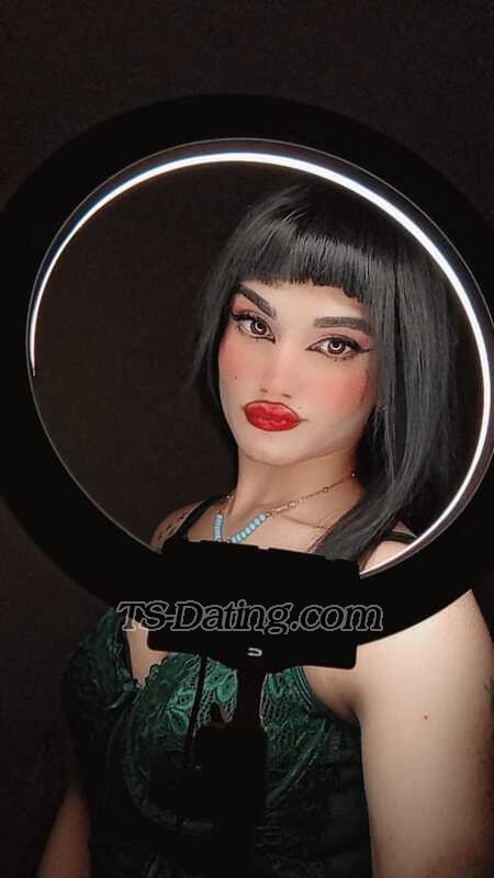 Saraa19 - Transsexual (Pre-op)