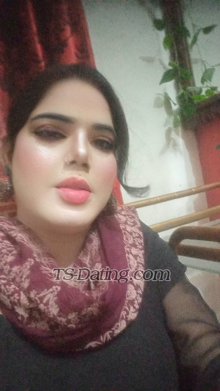 Sara lahoran - Transsexual (Pre-op)