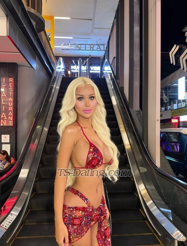 Sofia Disney - Transsexual (Pre-op)