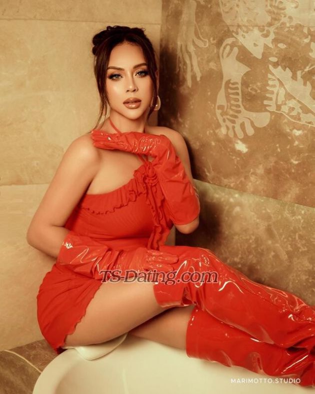 Sunny oh - Transsexual (Pre-op)