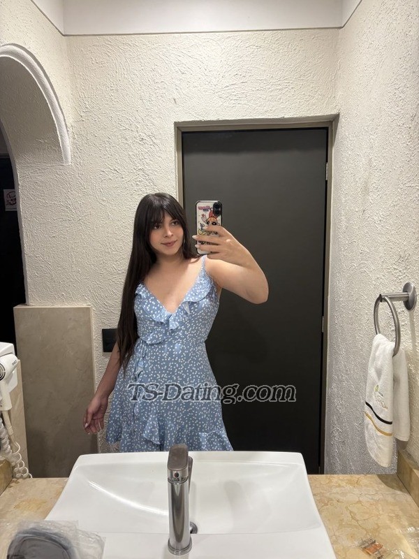 TS Lisa Maced - Transsexual (Pre-op)