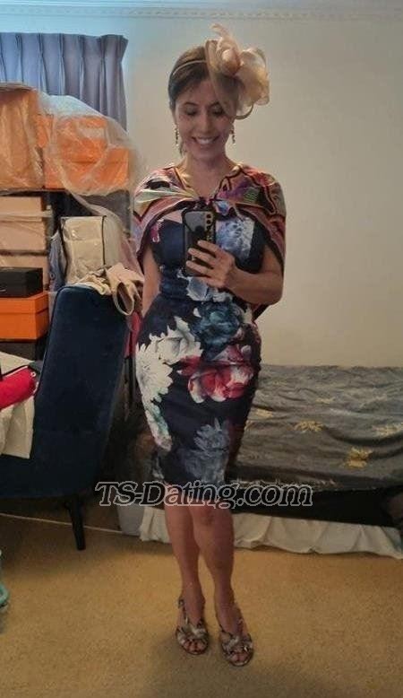 TS Michelleau - Transsexual (Pre-op)