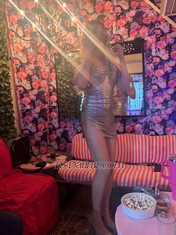 TS Venus Her - Transsexual (Pre-op)
