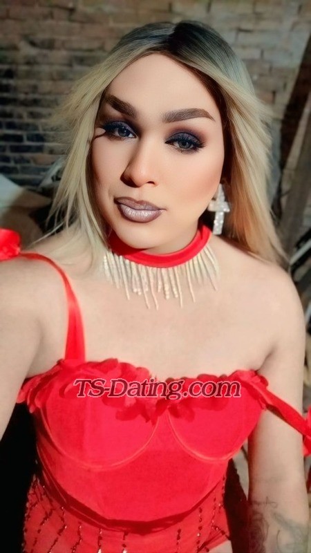 TS Vitoria Ha - Transsexual (Pre-op)
