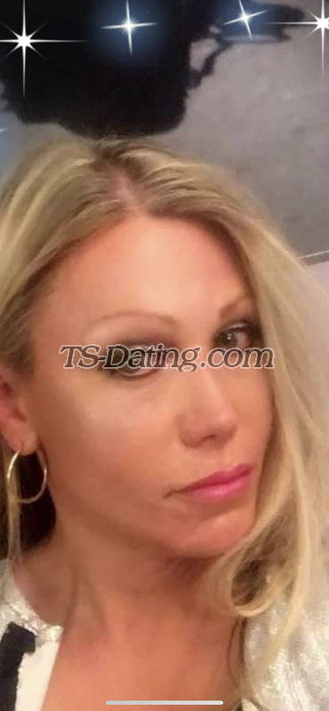 Trans Amanda - Transsexual (Pre-op)