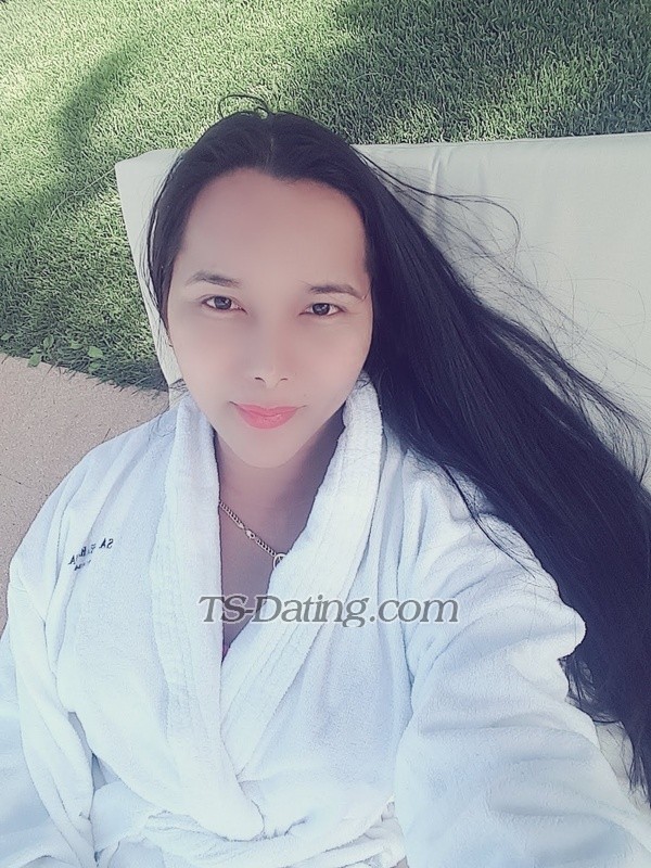TsCandy08 - Transsexual (Pre-op)
