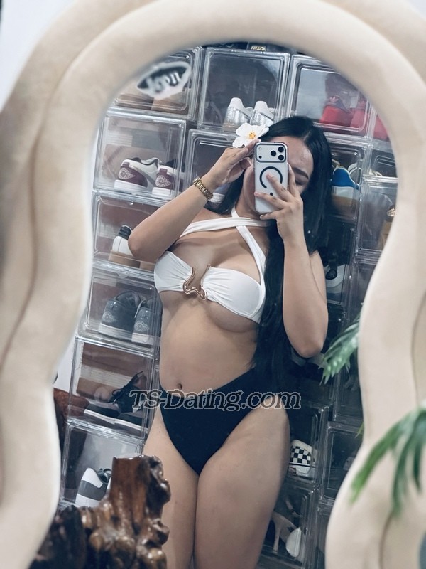 TsGeorginahug - Transsexual (Pre-op)