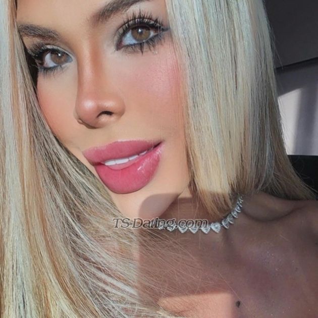 Tsvaleriahot - Transsexual (Pre-op)