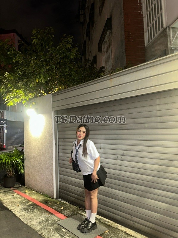 airaaa - Transsexual (Pre-op)
