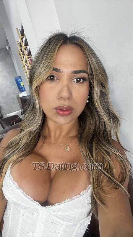 ariana B - Transsexual (Pre-op)