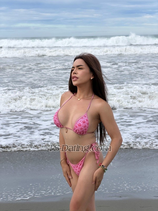 azsasaki1919 - Transsexual (Pre-op)
