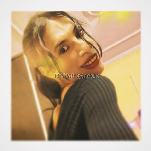 gulshan083 - Crossdresser