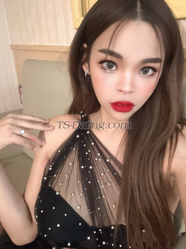 hanami - Transsexual (Pre-op)