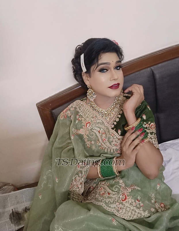 kanika1 - Transsexual (Pre-op)