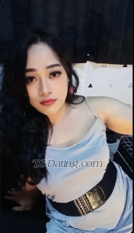 karamel24 - Transsexual (Pre-op)