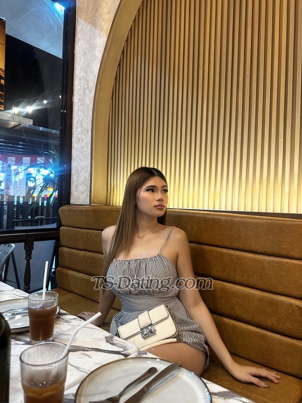 lexiesmith - Transsexual (Pre-op)