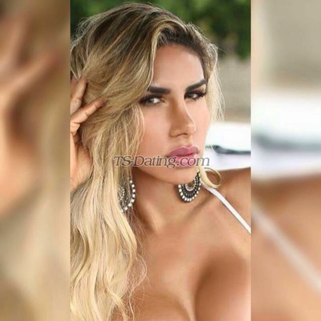 nina rich - Transsexual (Pre-op)