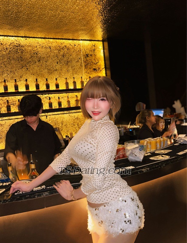 nirin - Transsexual (Pre-op)