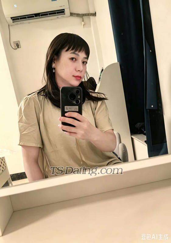 qiqi1234 - Crossdresser
