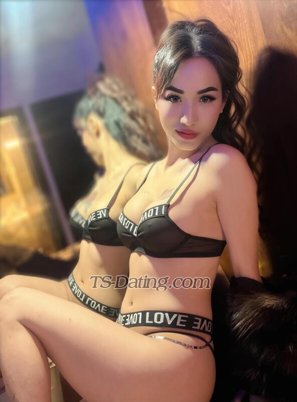 tanisha more - Transsexual (Pre-op)