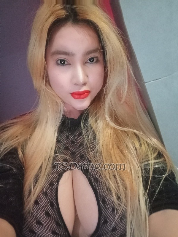 xoxolove22 - Transsexual (Pre-op)