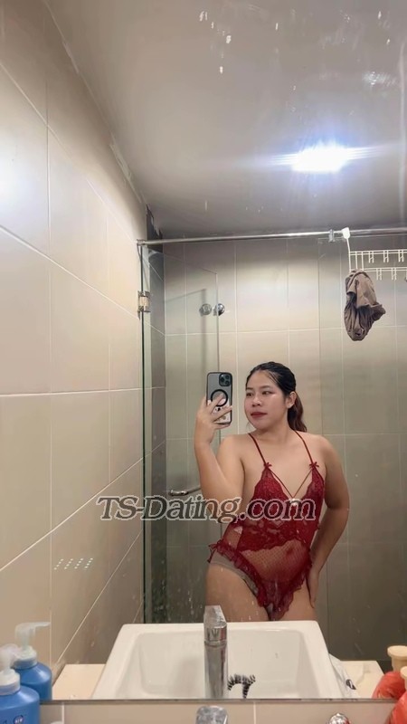 yonna rossiey - Transsexual (Pre-op)