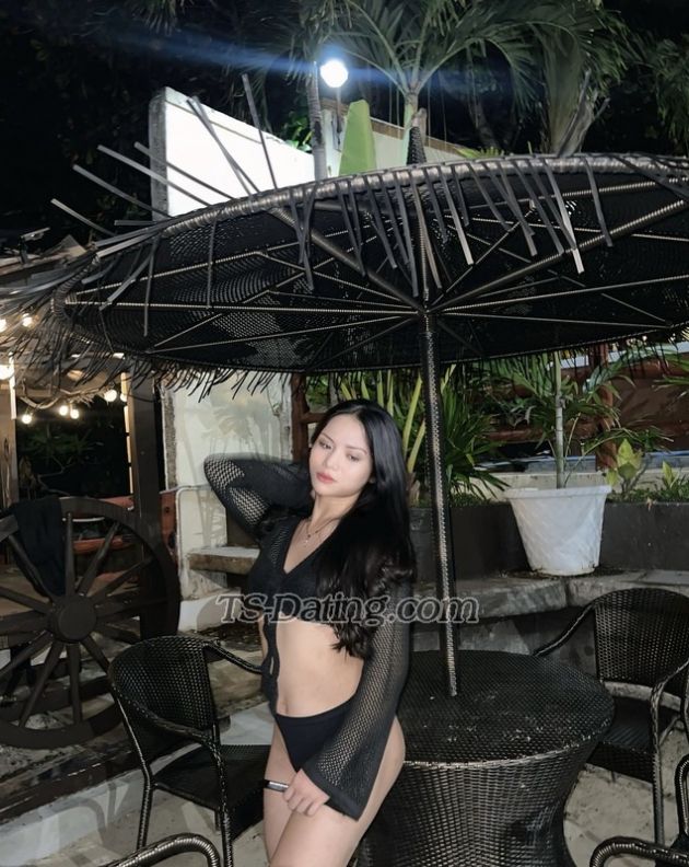 ziiaangeles - Transsexual (Pre-op)